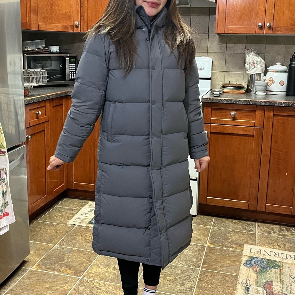 Aritzia Super Puff Long